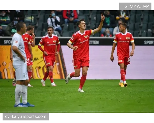 门兴格拉德巴赫主场尝试“静默观赛”15分钟，相关片段在社交媒体获病毒式传播