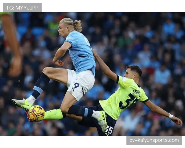 欧冠现场：哈兰德开场7分钟闪击，曼城1-0领先巴黎